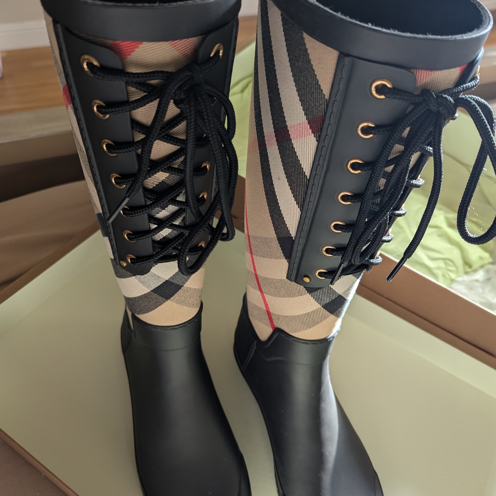Burberry Women's Black and Beige Plaid Rain Boots